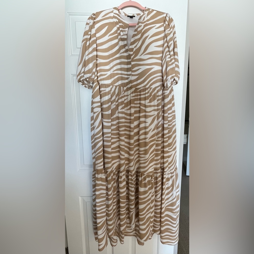 Ann Taylor animal print maxi dress size Medium